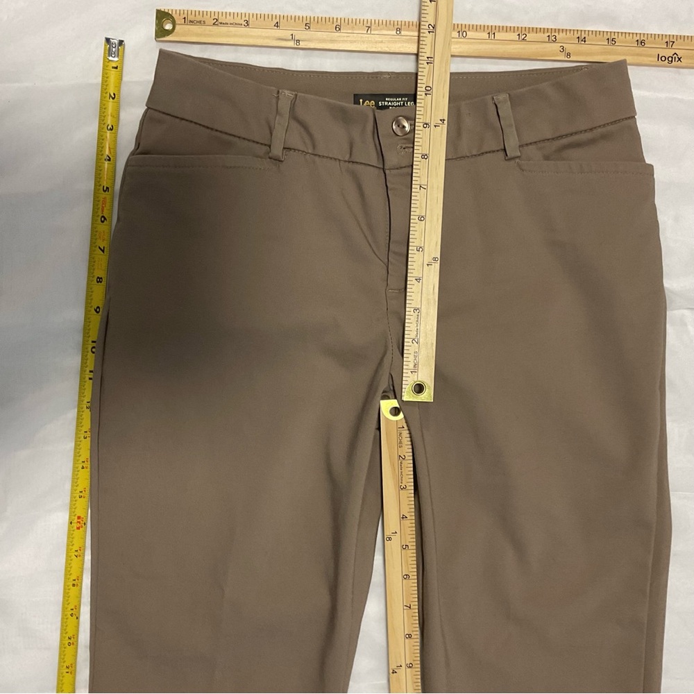 NWOT ‘Secret Shapes’ LEE Regular Fit Straight Leg Mid Rise Women’s Khaki Pants - Picture 9 of 11
